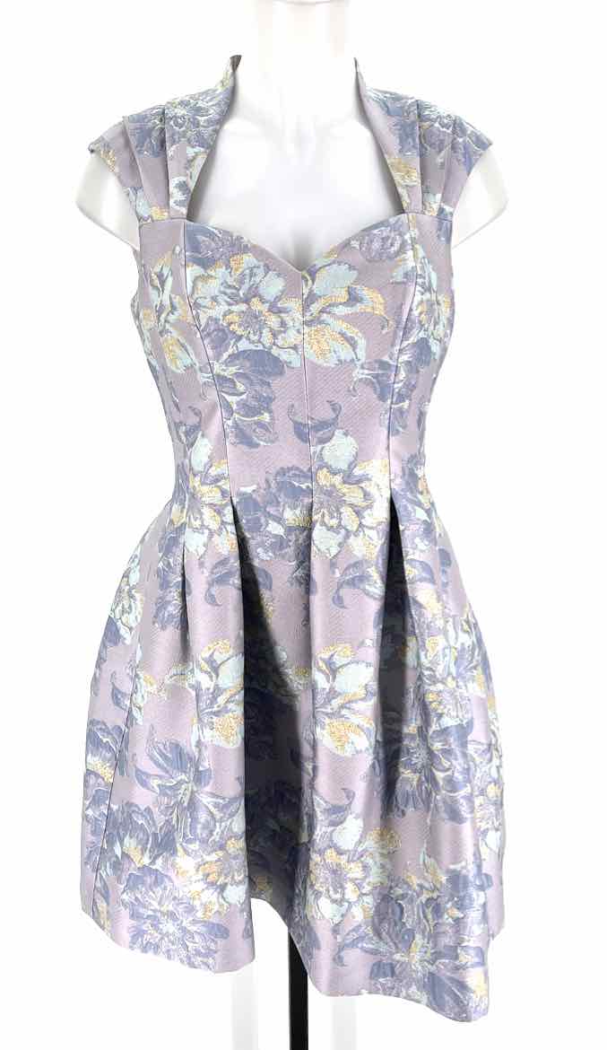 Size 6 Vince Camuto Lavender Dress