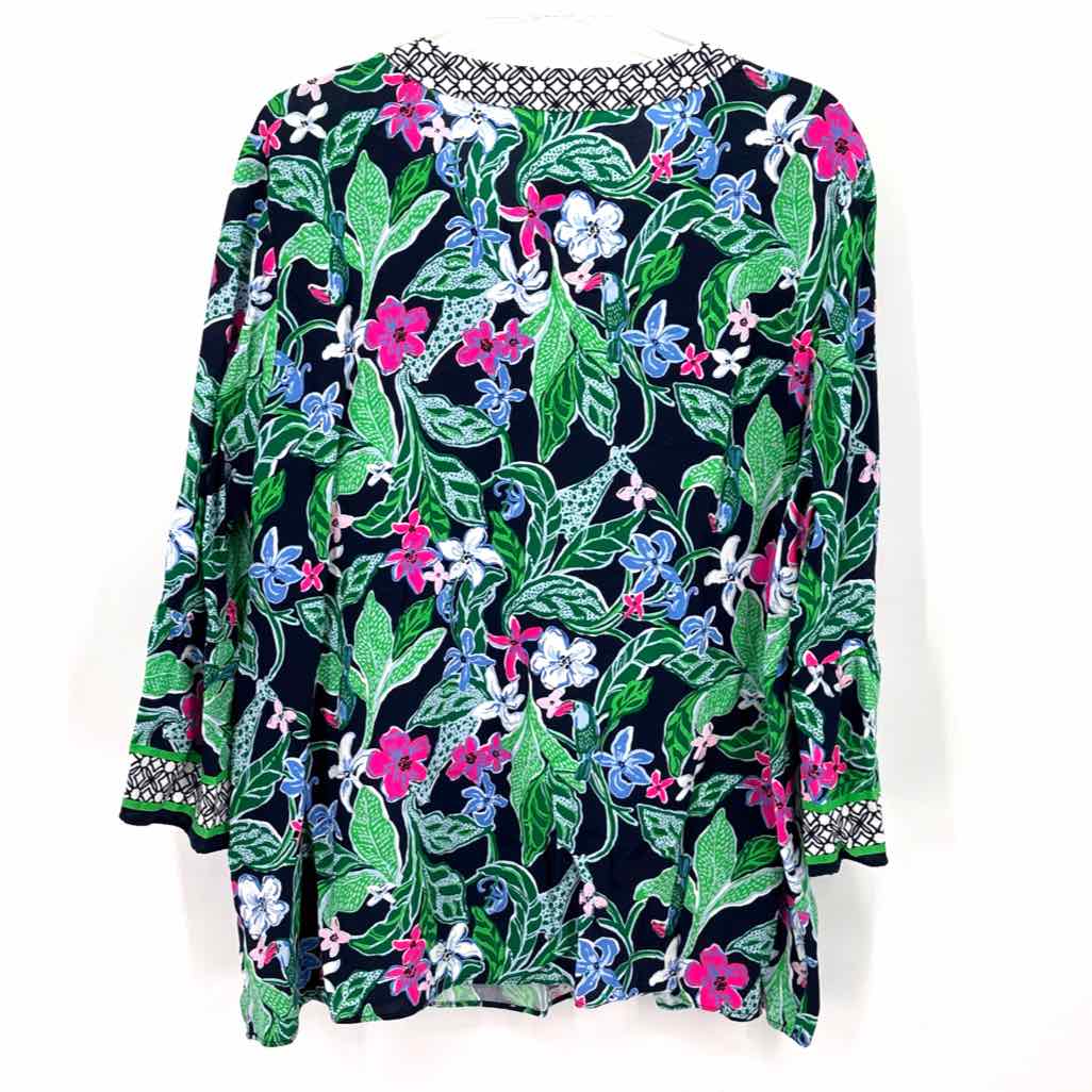 Size XL Lilly Pulitzer Multi-Color Shirt