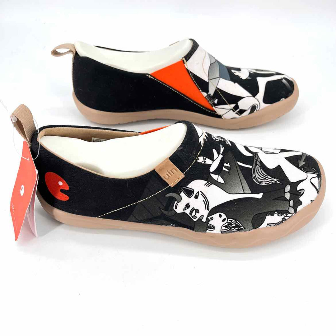 Shoe Size 7 Black Flats