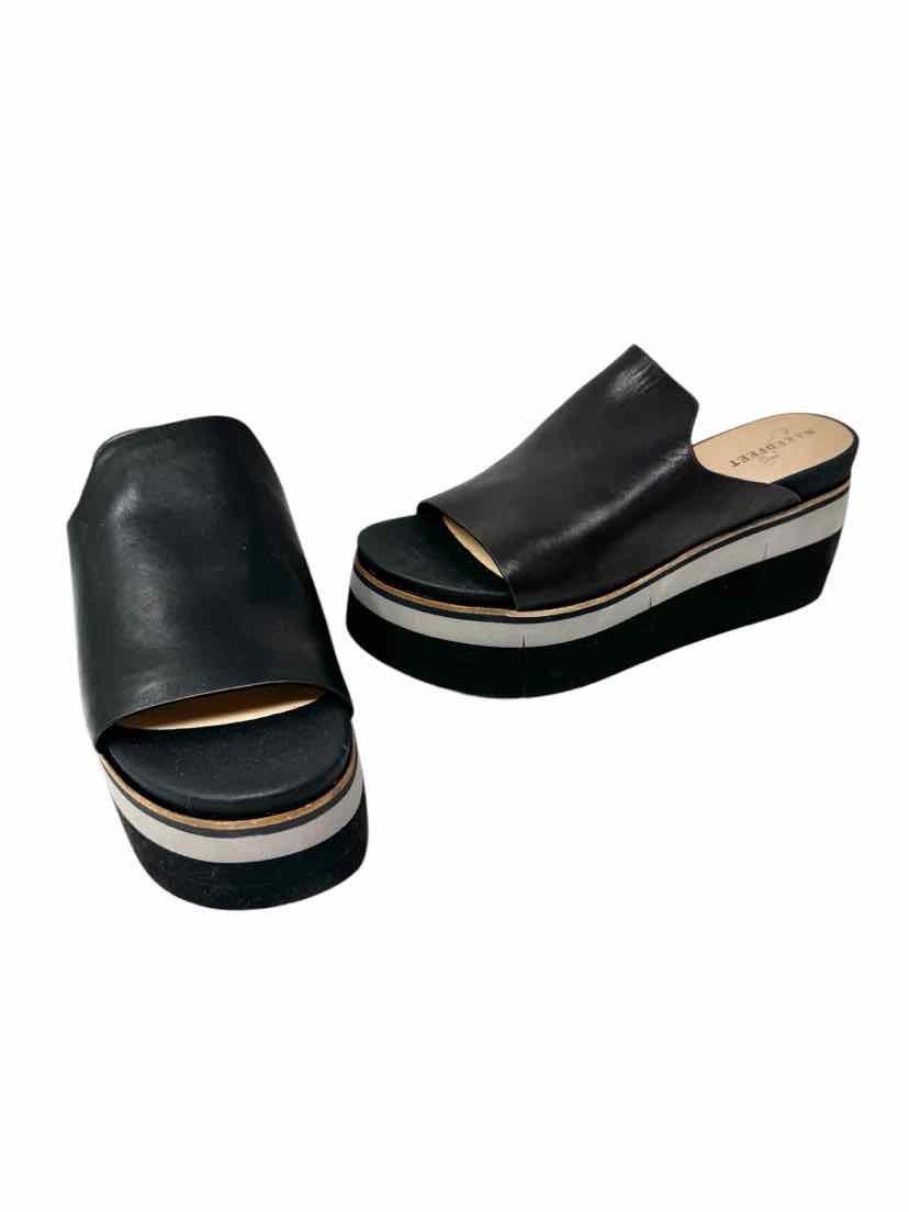 Shoe Size 9 NAKEDFEET Black Leather Sandals