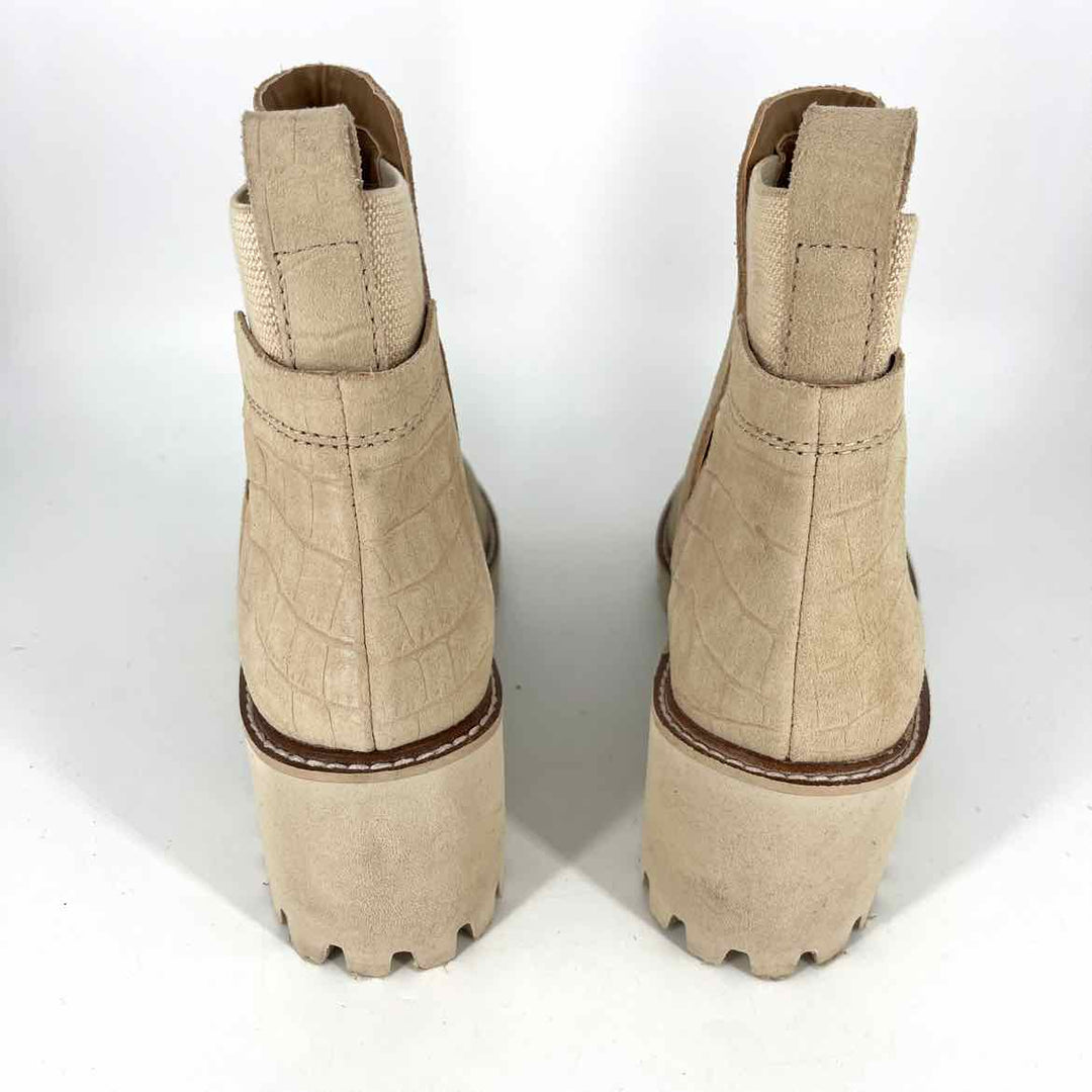 Shoe Size 8.5 Dolce Vita Taupe Suede Boots
