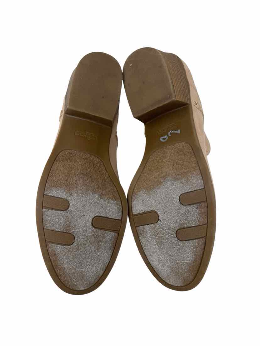Shoe Size 9 FERGALIOUS Tan Boots
