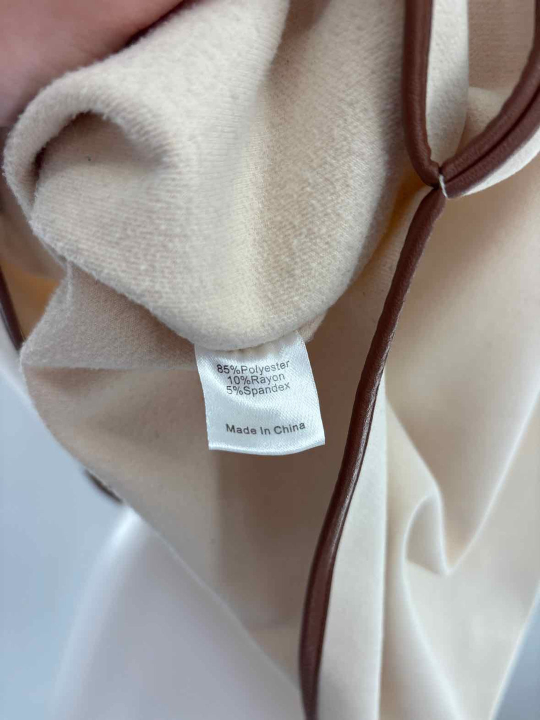 Size One Size TUCKERNUCK Beige Sweater