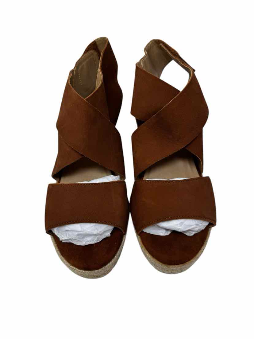 Shoe Size 9.5 Naturalizer Tan Leather Sandals