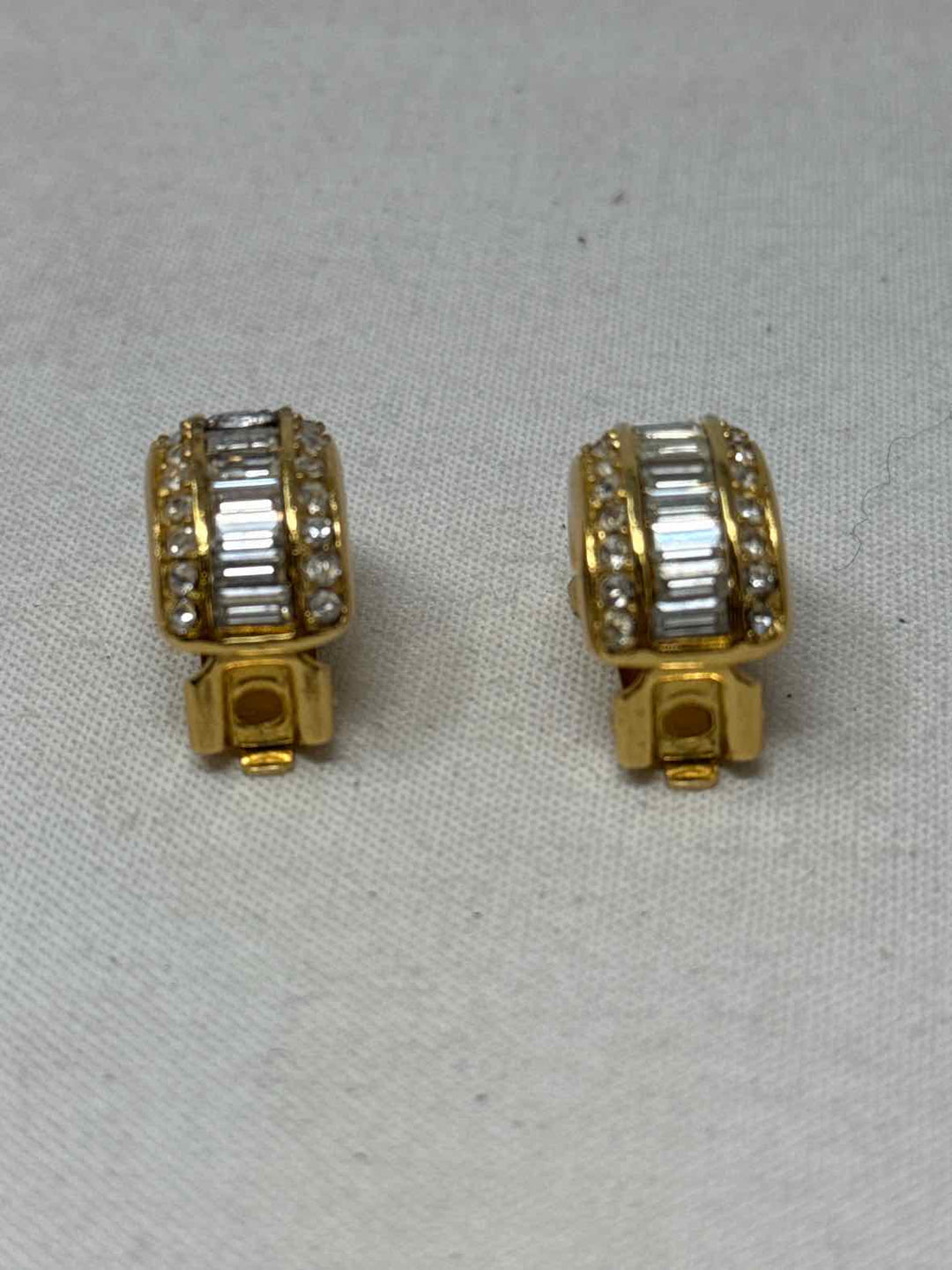 CHRISTIAN DIOR Earrings