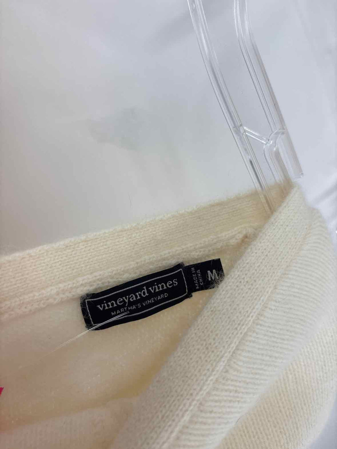 Size M Vineyard Vines Magenta Interlock Sweater