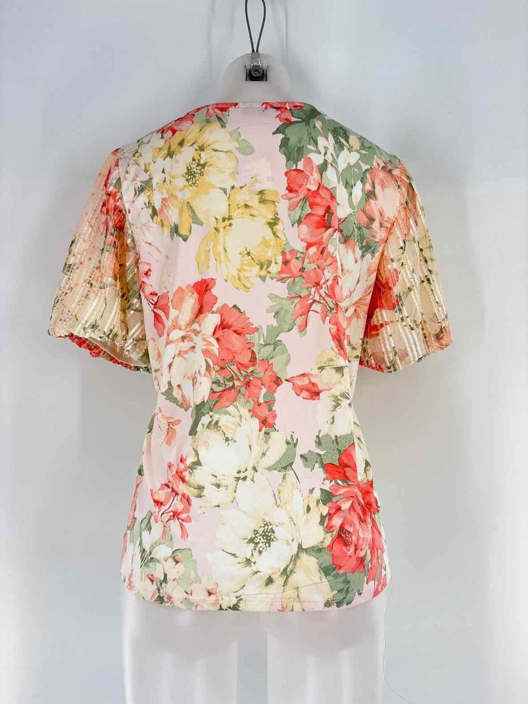 Size L Multi-Color Shirt