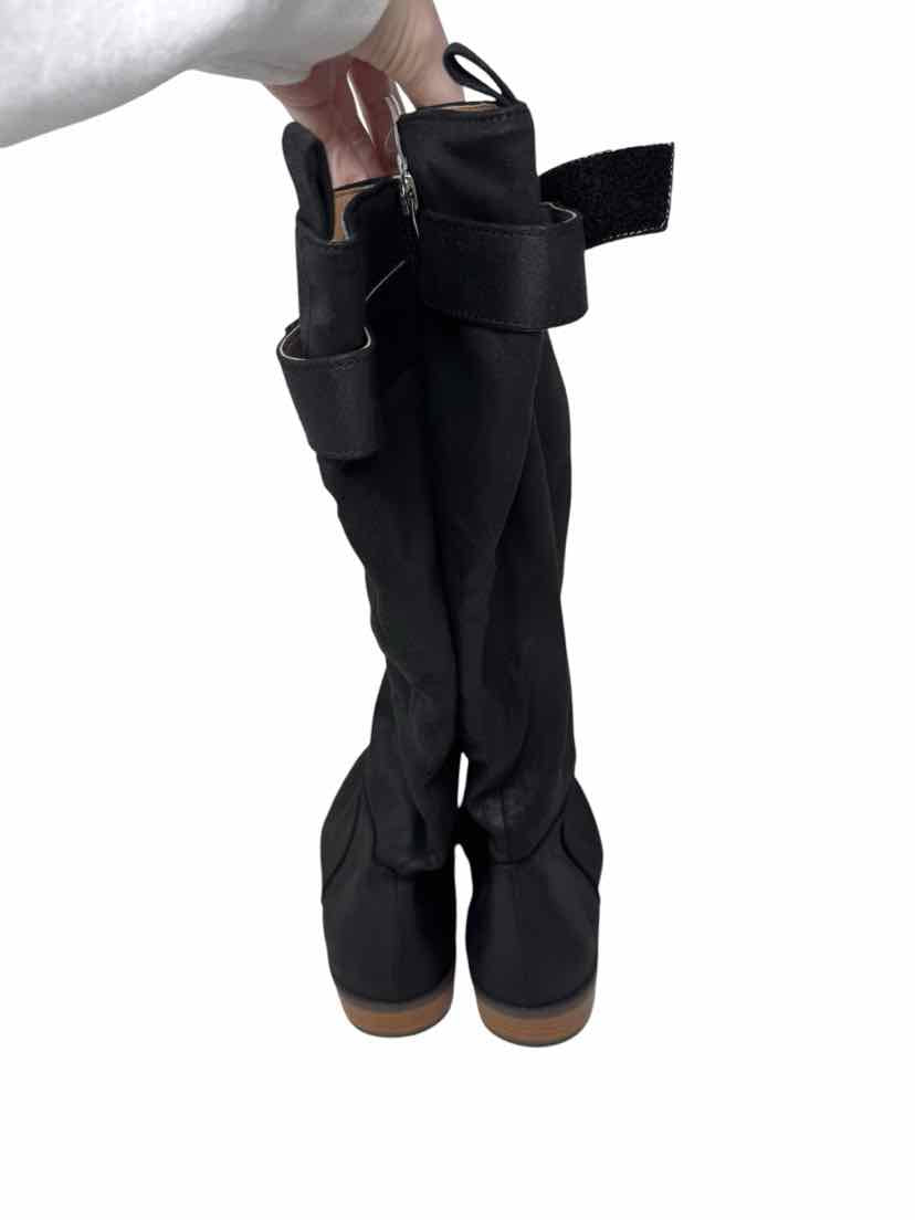 Shoe Size 10 Black Boots