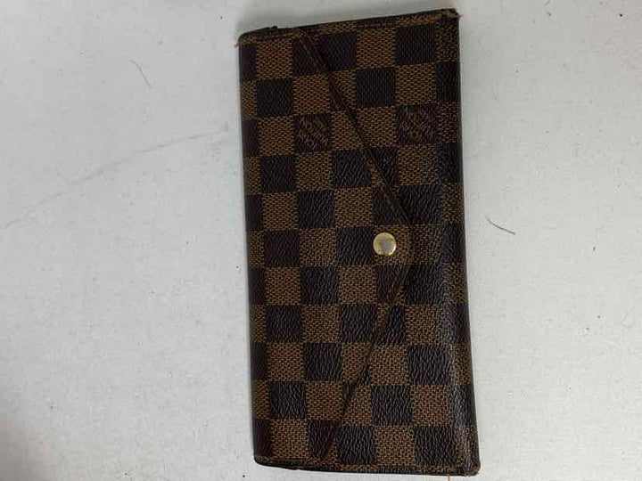 Louis Vuitton Luxury - Purse