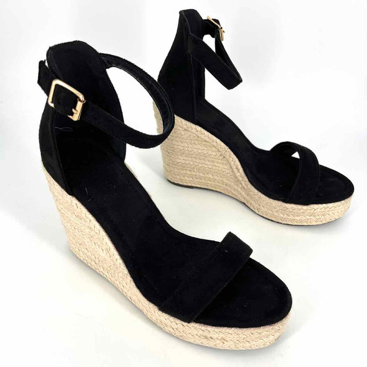 Shoe Size 39 Black Sandals