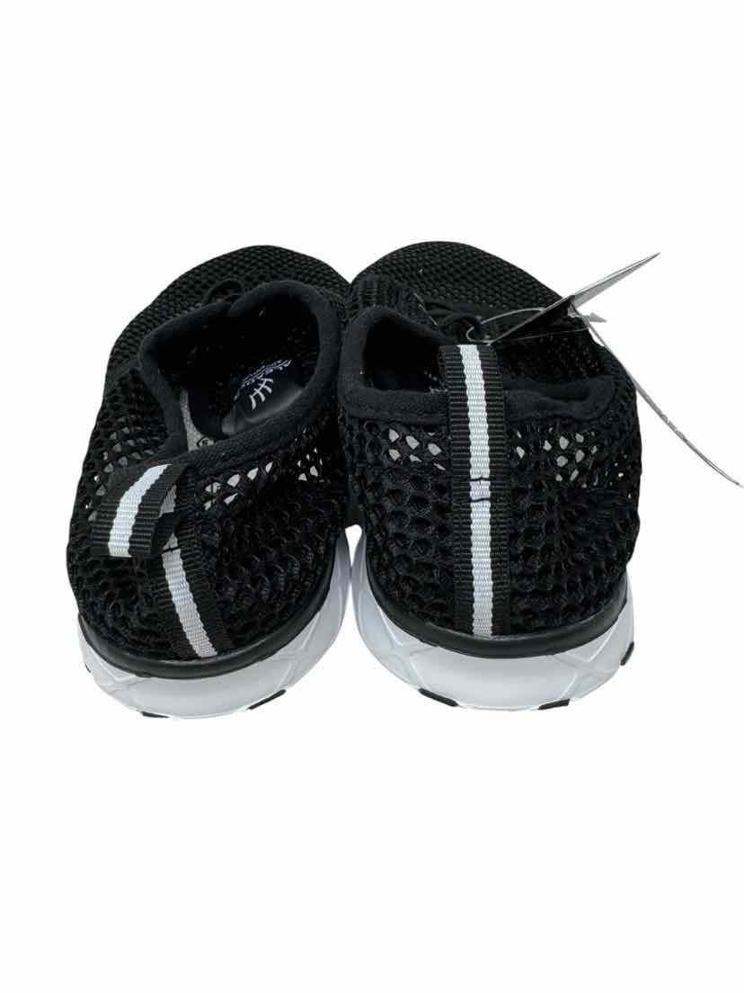 Shoe Size 9.5 Black Sneakers