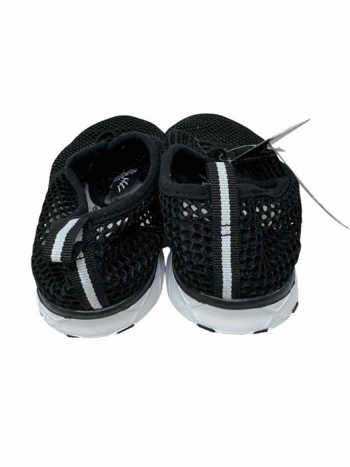 Shoe Size 9.5 Black Sneakers