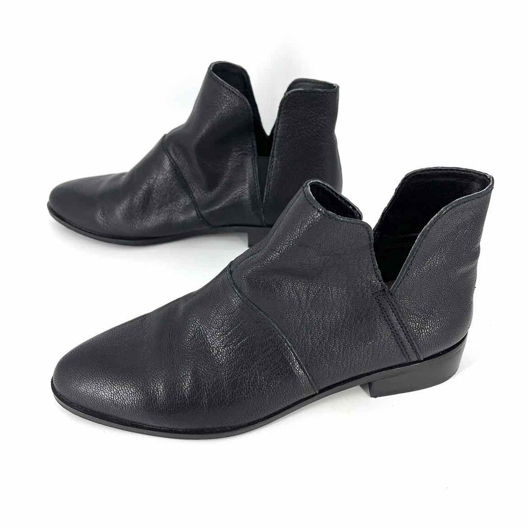 Shoe Size 8.5 LUCKY Black Leather Boots