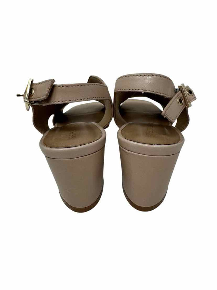 Shoe Size 7 Bernardo Tan Leather Sandals
