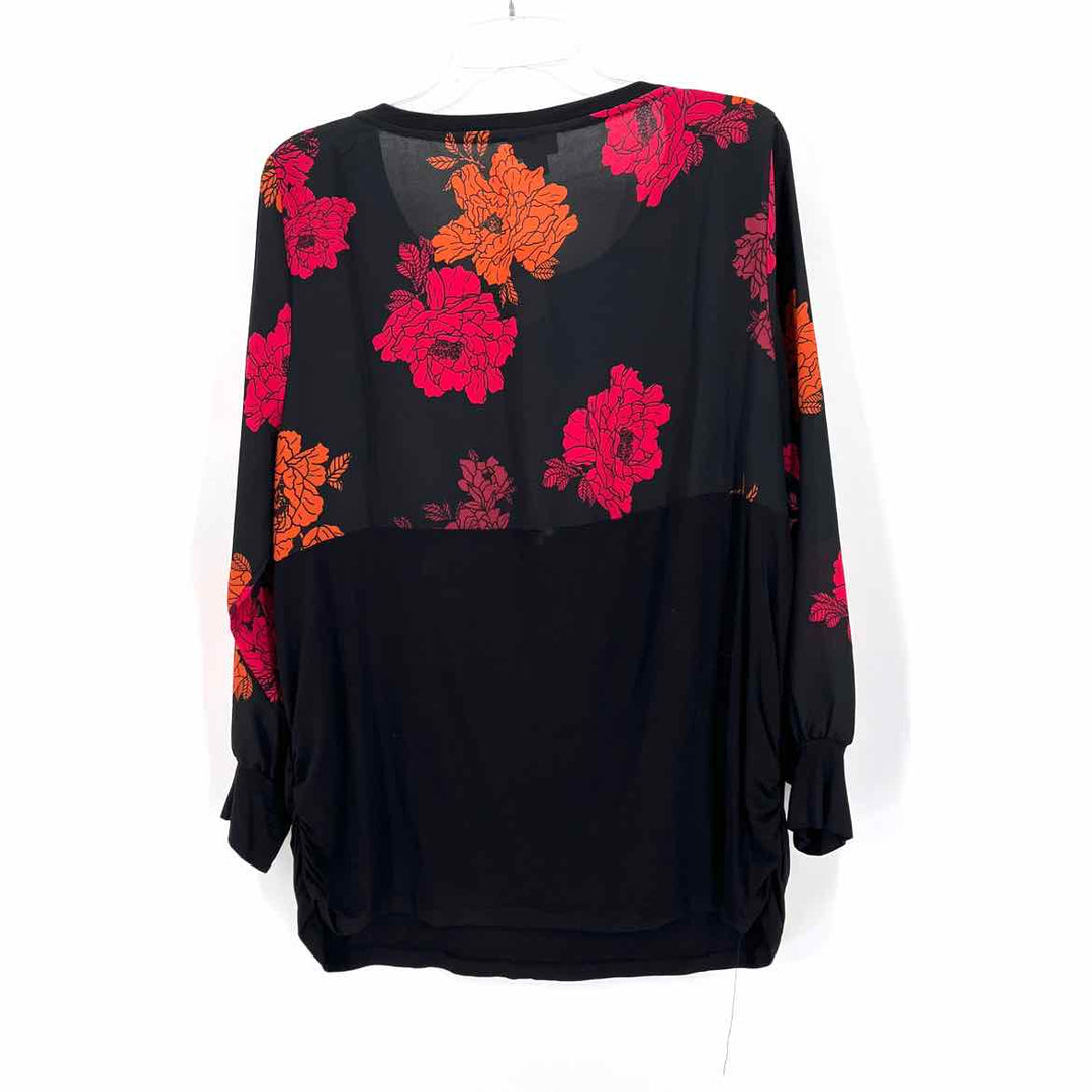 Size 18 AVENUE Black Shirt