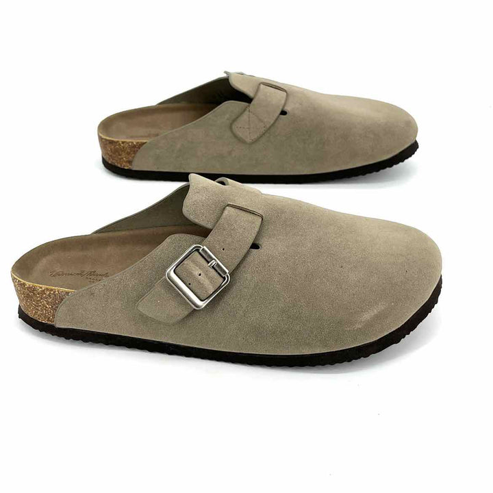 Shoe Size 10 UNIVERSAL THREAD Taupe Clogs