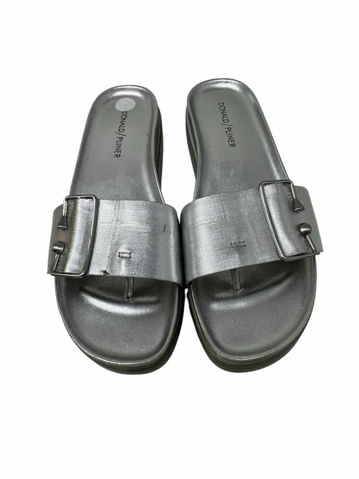 Shoe Size 8 DONALD PLINER Silver Sandals