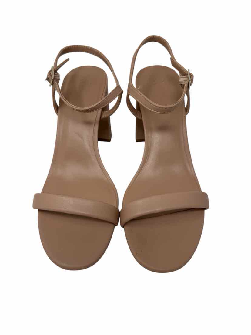 Shoe Size 8 Banana Republic Nude Sandals