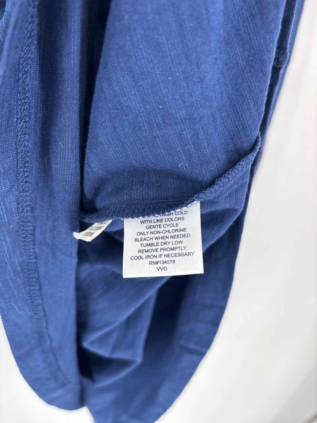 Size XL Vineyard Vines Navy Shirt