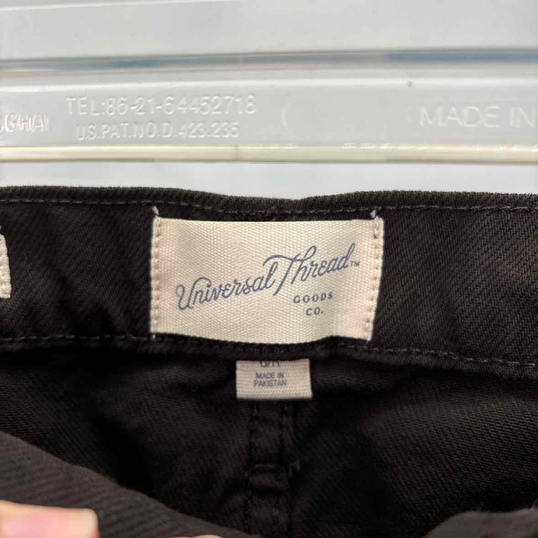 Size 6 UNIVERSAL THREAD Black Pants