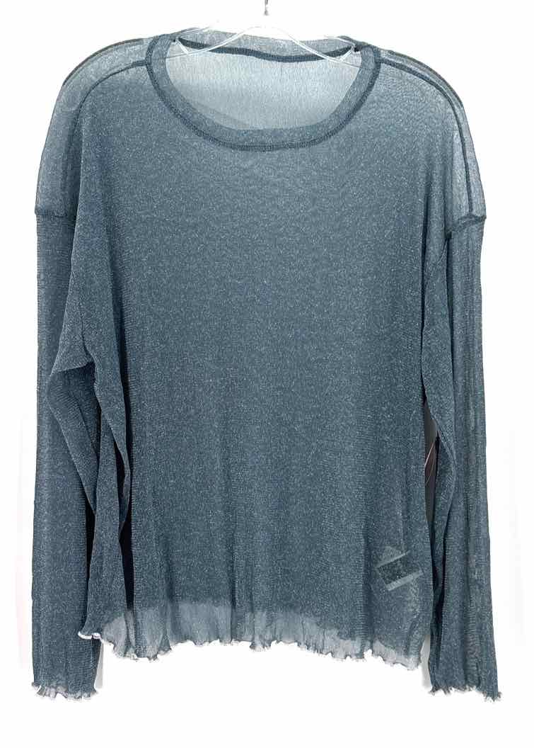 Size XL Blue Knit Shirt