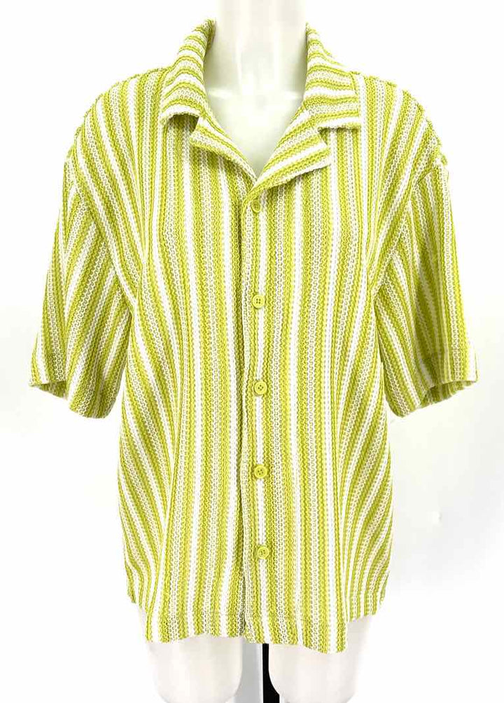 Size L Multi-Color Knit Shirt