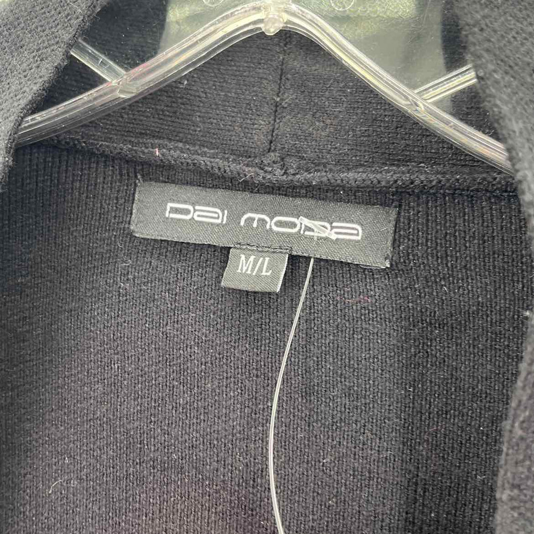 Size M/L Black Sweater