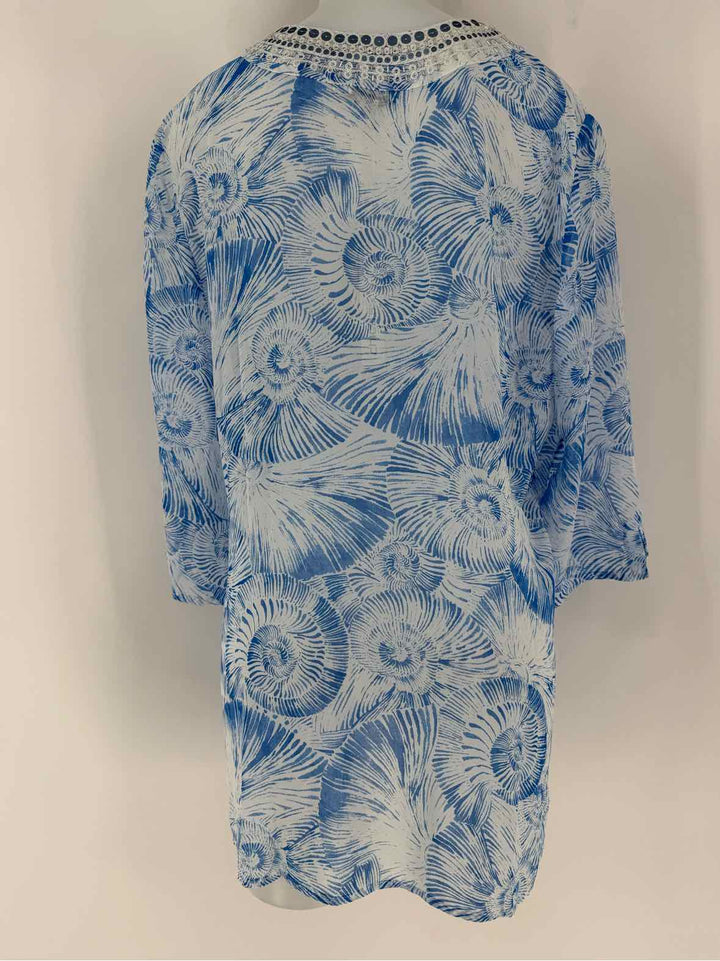 Size L Chico's Blue Print Shirt