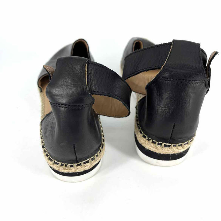 Shoe Size 10 CROWN VINTAGE Black Flats