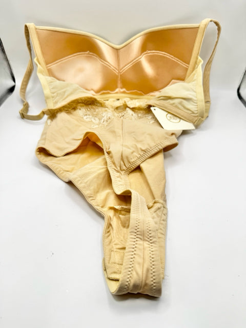 Size S Nude Lace Bra