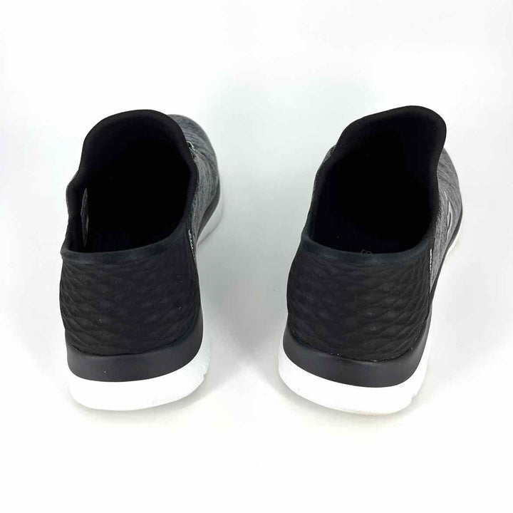 Shoe Size 9 Sketchers Charcoal Knit Sneakers
