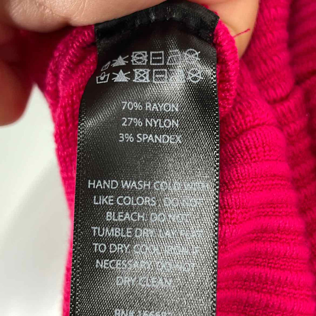 Size M HOUSE OF HARLOW Fuschia Dress