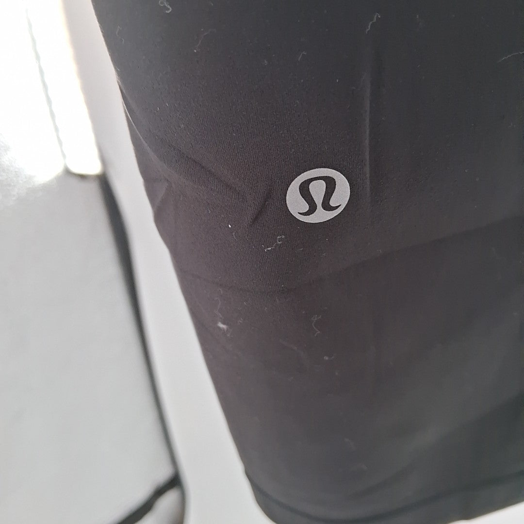 Size M Lululemon Black Capri