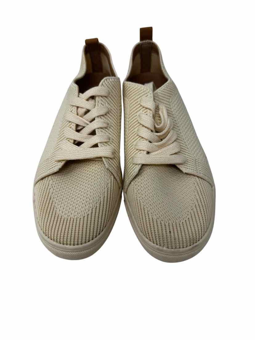 Shoe Size 8.5 LUCKY Cream Sneakers