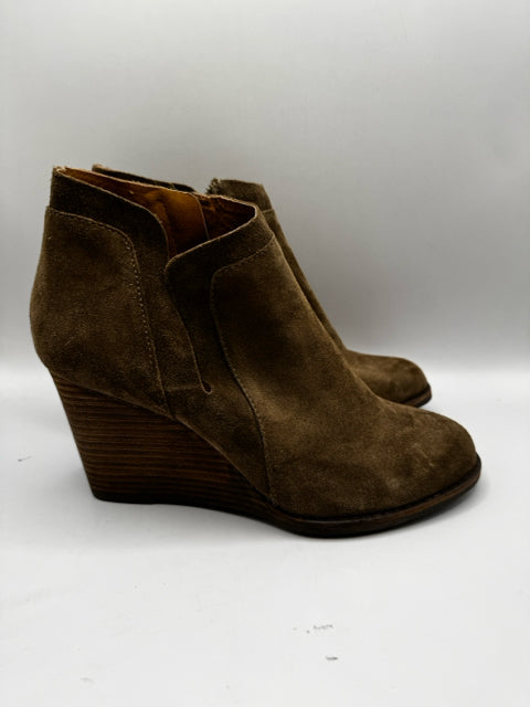 Shoe Size 7 LUCKY Olive Suede Boots