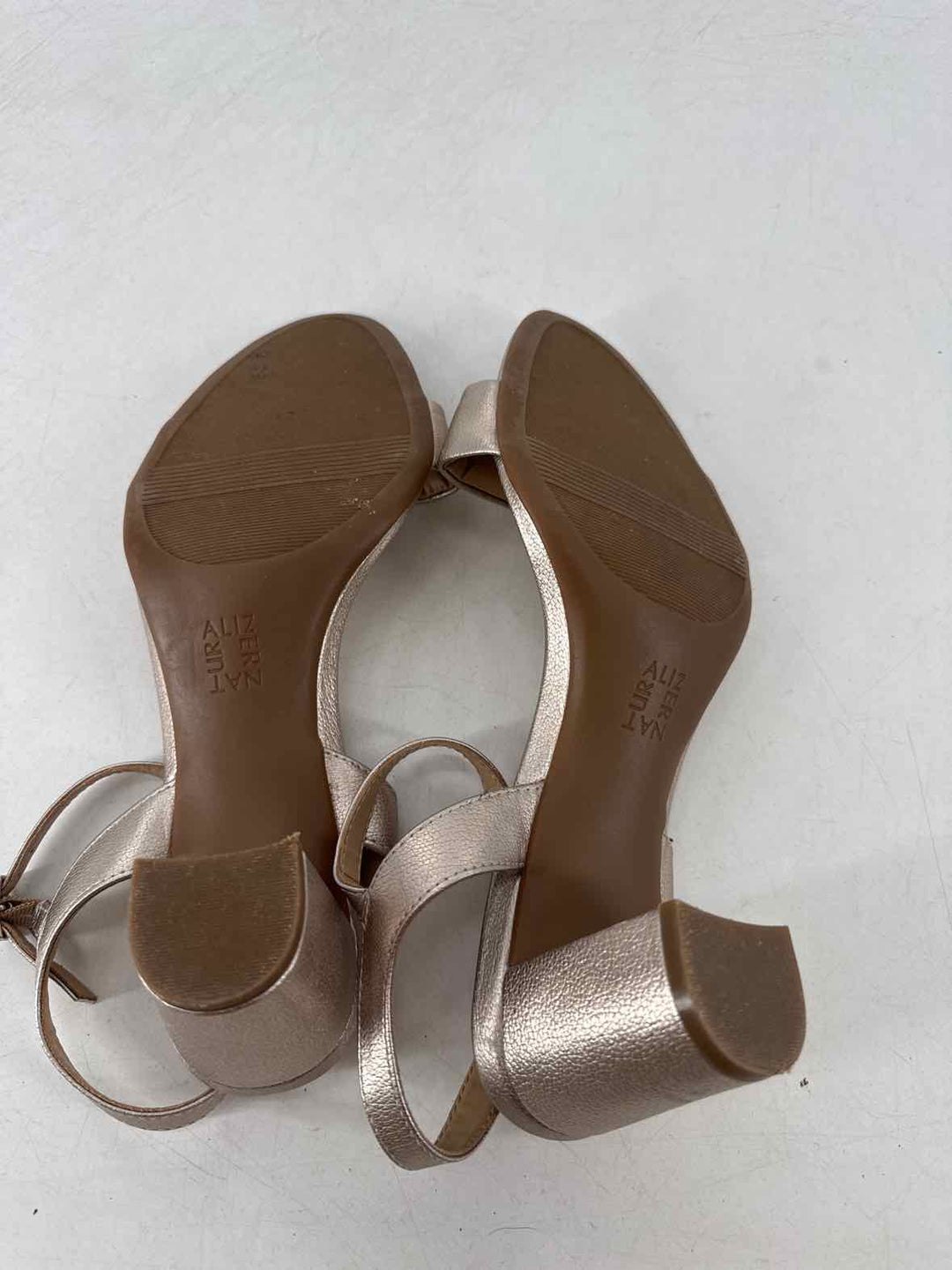 Shoe Size 9 Naturalizer Gold Sandals