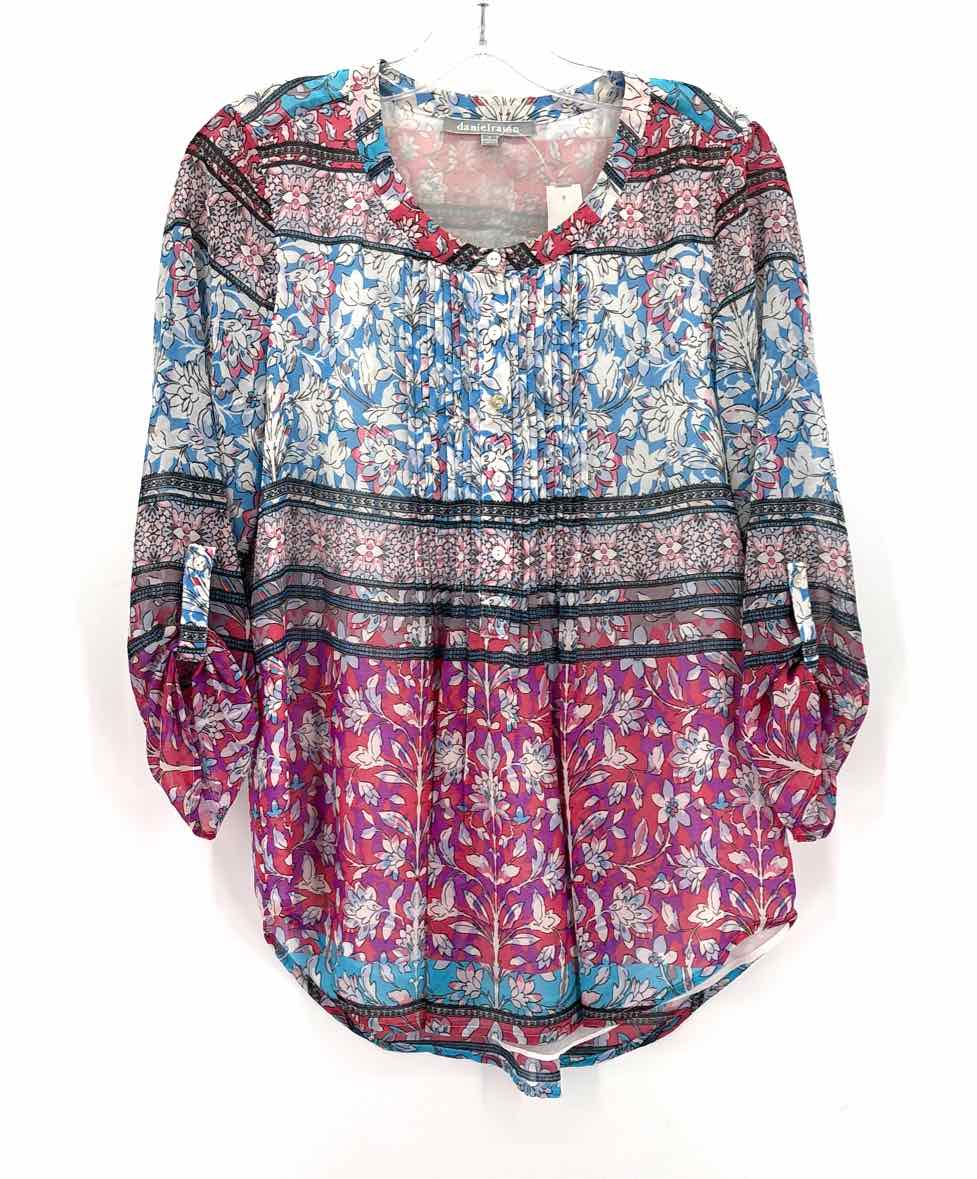 Size S DANIEL RAINN Blue Shirt