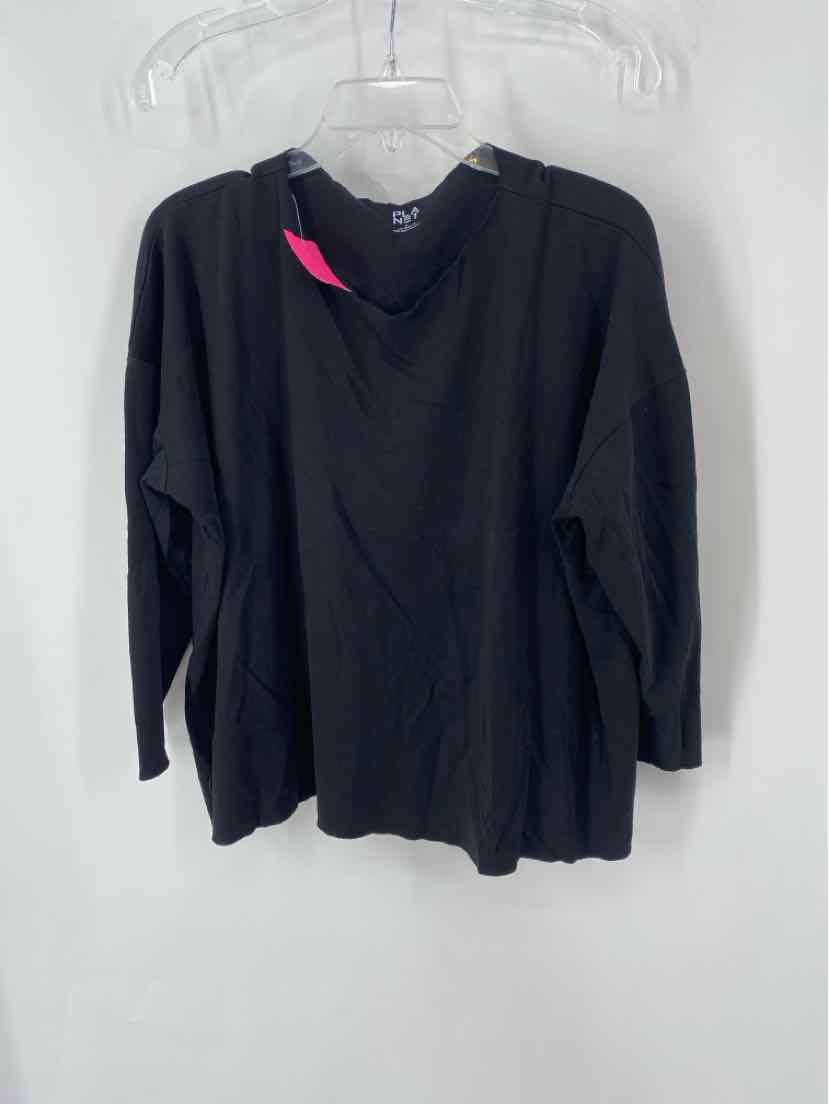 Size One Size PLANET Black Shirt