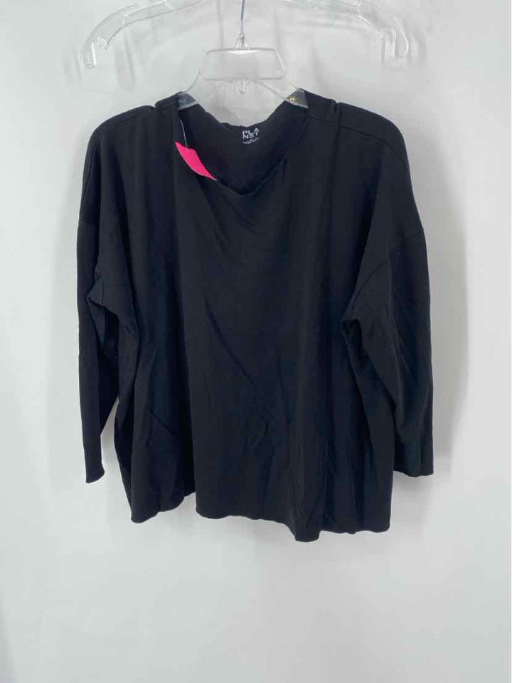 Size One Size PLANET Black Shirt