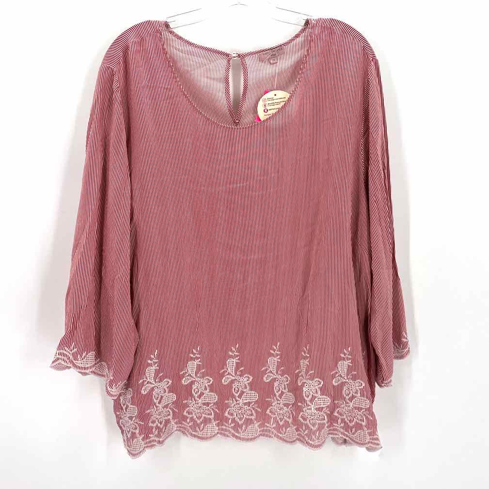 Size 2X Red Shirt
