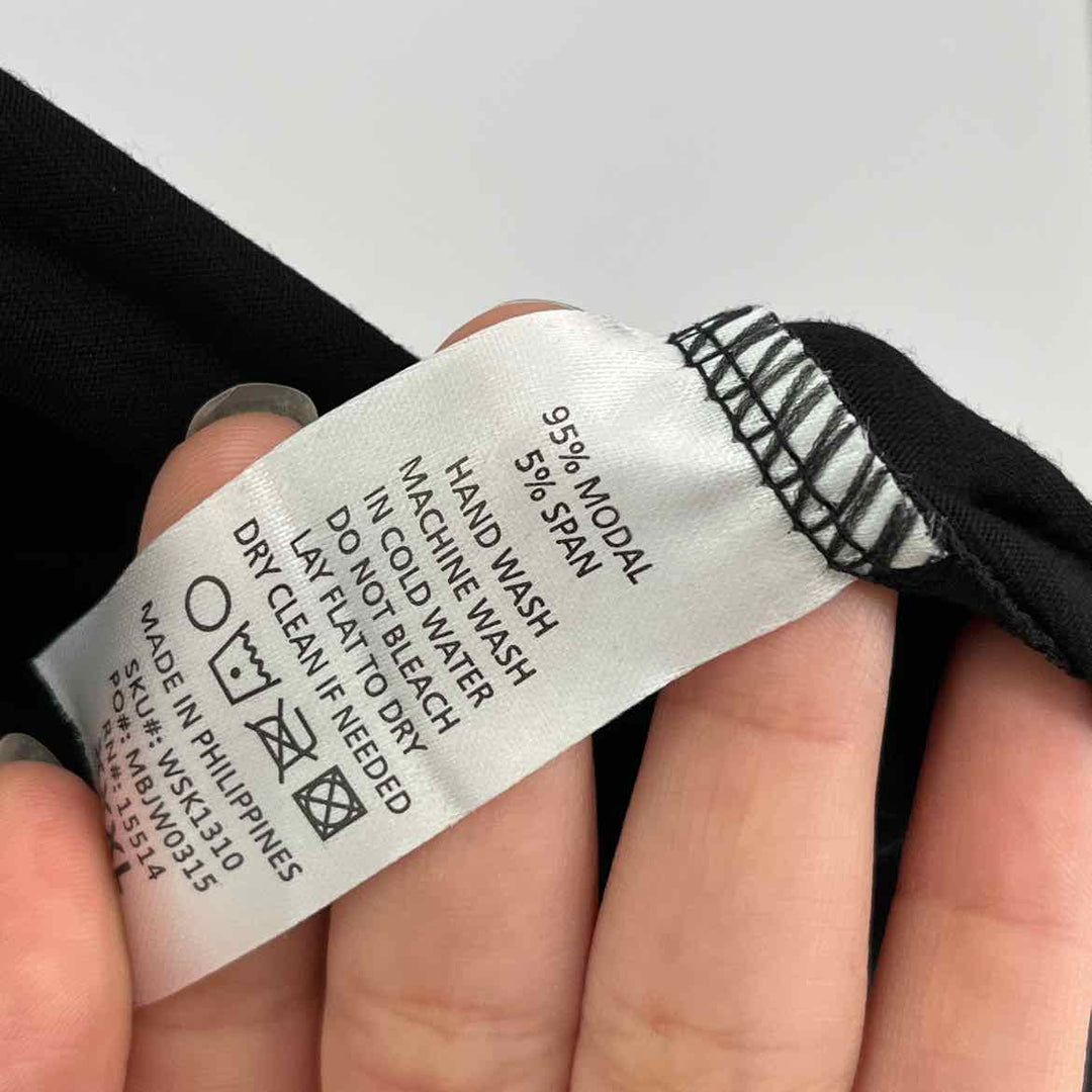 Size 3X Black Shirt