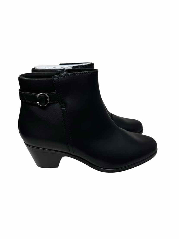 Shoe Size 10 CLARKS Black Boots