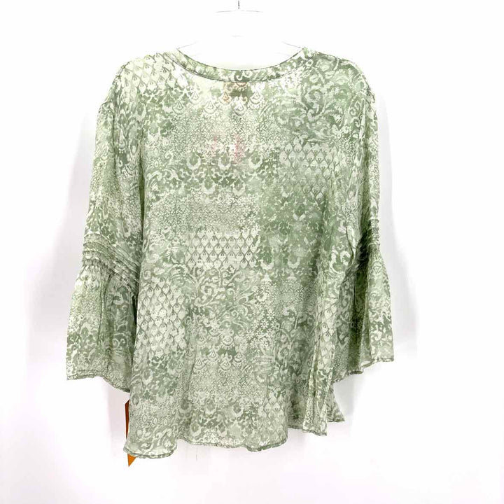 Size L Ruby Rd Sage Shirt