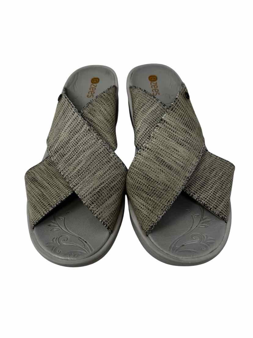 Shoe Size 9 Gray Sandals