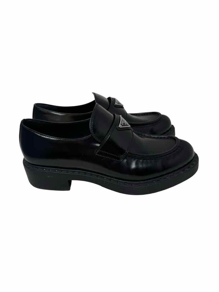 Shoe Size 39.5 PRADA Black Leather Luxury - Flats