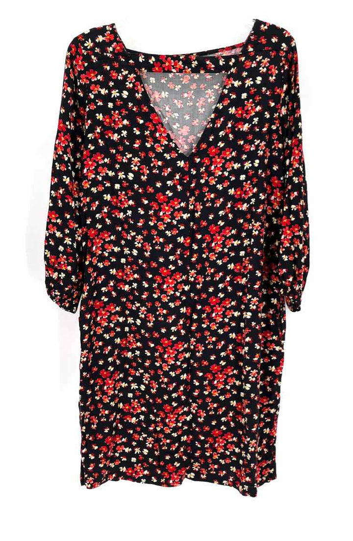 Size M GAP Black Dress