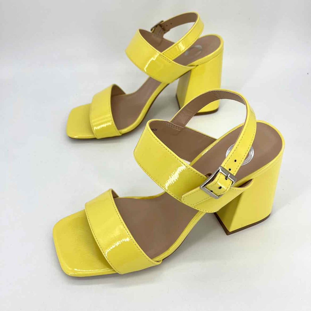 Shoe Size 7.5 Yellow PATENT Sandals