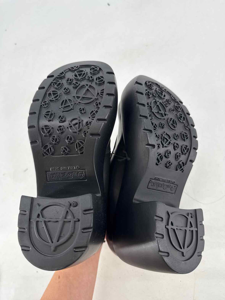 Shoe Size 6 Black Pumps