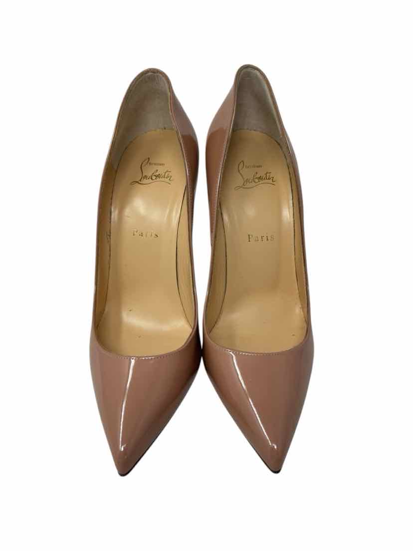 Shoe Size 40 CHRISTIAN LOUBOUTIN Beige PATENT Luxury - Pumps