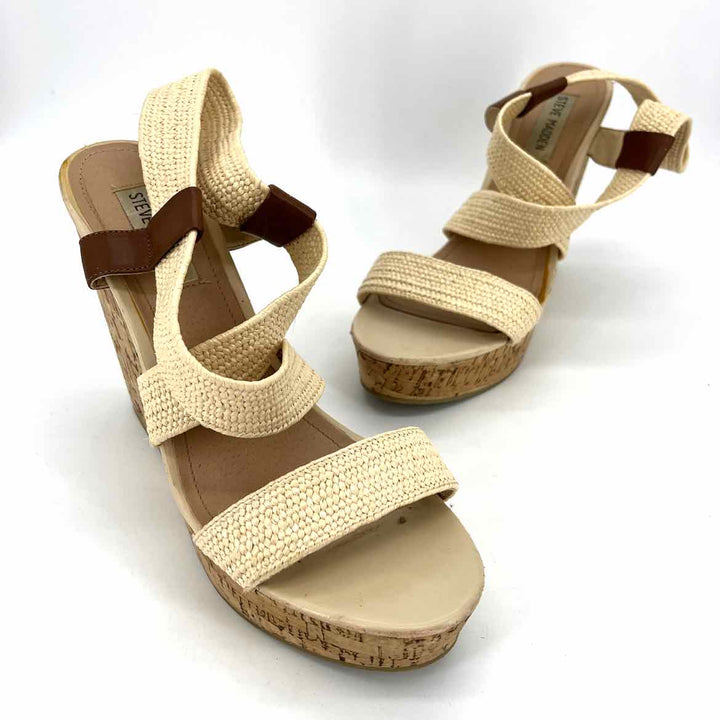 Shoe Size 9.5 Steve Madden Beige Sandals